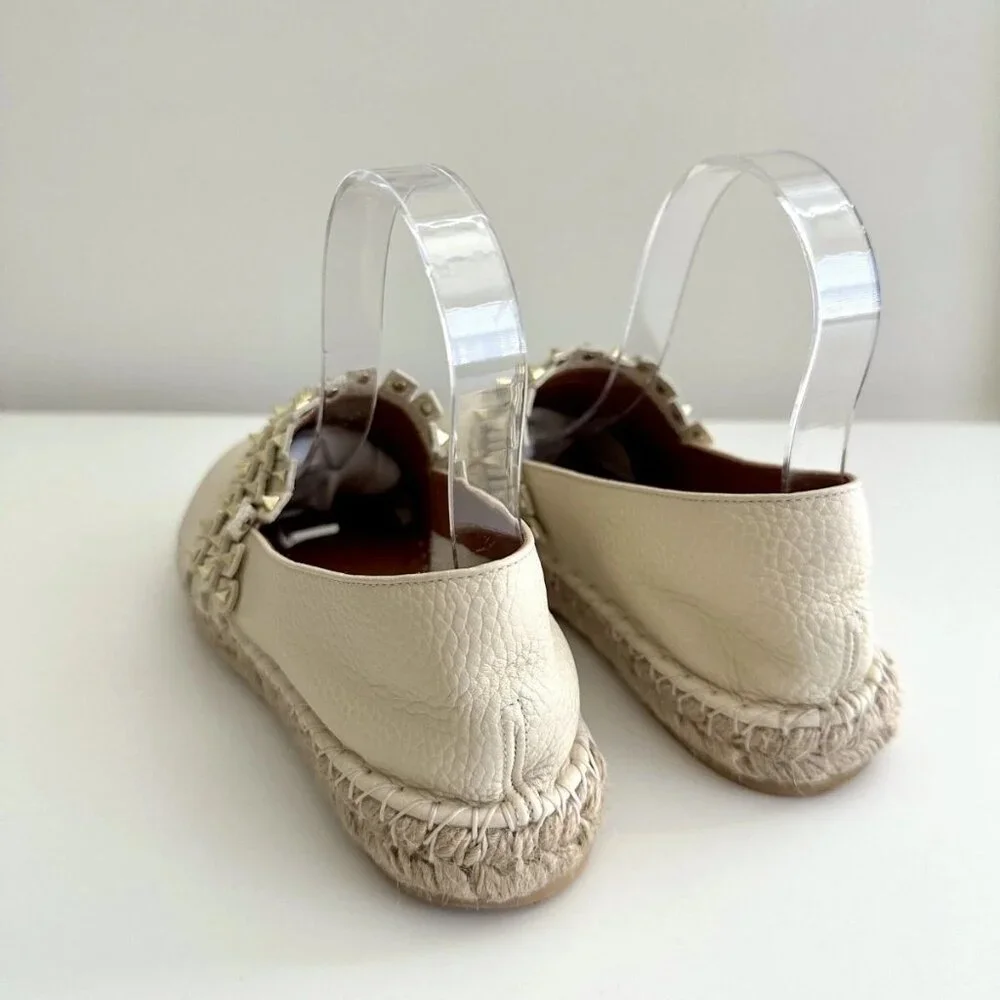 VALENTINO GARAVANI Rockstud Cream Pebbled Leather Espadrille Flats Size 8